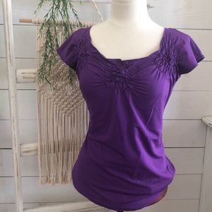 🌿Purple flutter sleeve top.
